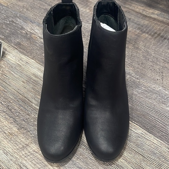 INC International Concepts Womens FAINN Closed Toe Ankle Chelsea Boots - Picture 12 of 15